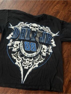 DALE JR VTG 88 Black Graphic Skull Logo Tee